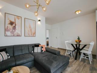 Spacious Luxury Trogir Apartments - Classic Two Bedroom Apartment - Trogir - 9