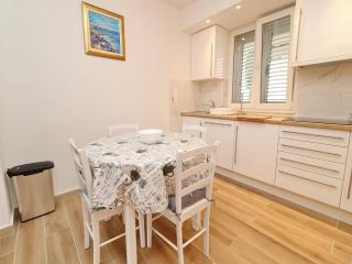 Charming Apartment Ana - One Bedroom Apartment with Terrace - Mlini - 3