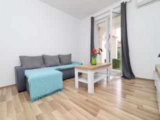 Charming Apartment Ana - One Bedroom Apartment with Terrace - Mlini - 9
