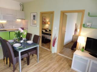 Apartments Ro i - Two Bedroom Apartment with Balcony - Podgora - 7