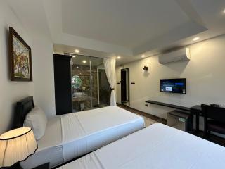 Bay Luxury Hotel & Spa - No 1 Ngo Huyen - Hanoi - 2