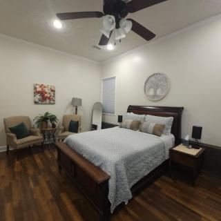 Oakwood Oasis-Studio w Laundry & Kitchen - Decatur - 1