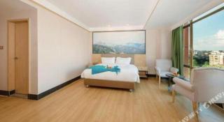 Cheerful Hotel - 2
