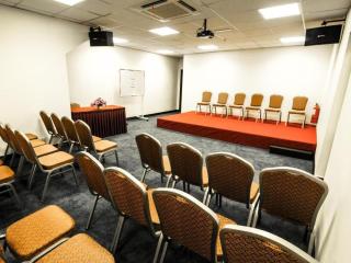 K Garden Hotel Parit Buntar - 1