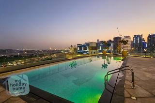 Burj Khalifa View Luxury 1BR Business Bay - 0