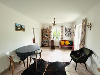 Lovely holiday home in Lozova - - 0