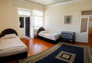 Abrahamyans Guesthouse - 8