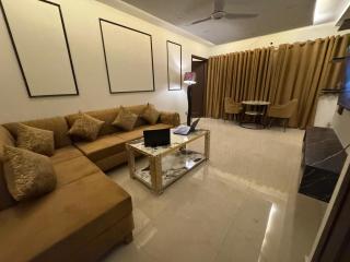 1 bed room luxury apartment - Lahore - 3