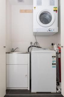 7th Floor Apartment - Geelong - 6