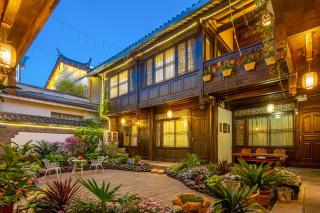 Yueju Designer Homestay - Lijiang - 0