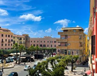 NIMPHAEA BLUE APARTMENT - Elegant Central Flat, Walk to Beach & Train Station - Nettuno - 5