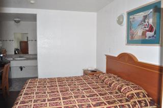 The Palace Inn - Oxnard - 7