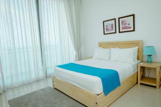 Sea-Front Apartment with Pool - 6