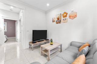 Modern Private 3BR House - Vancouver - 0