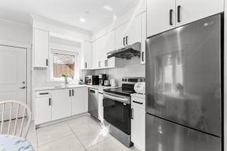 Modern Private 3BR House - Vancouver - 7