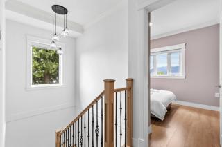 Modern Private 3BR House - Vancouver - 4