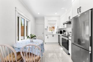 Modern Private 3BR House - 4