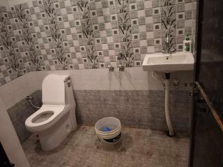 Hotel O Ayodhya Deluxe - Ayodhya - 1