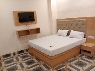 Hotel O Ayodhya Deluxe - Ayodhya - 6