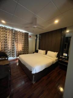 Legend Hotel Kachura - Ponedas - 8