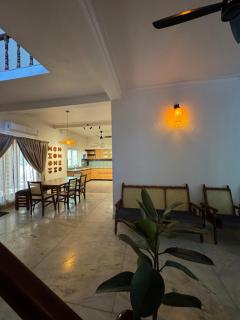 Riverside Private Pool Villa in Kochi - Ohstayz Whispering Grove - Denkanikota - 3
