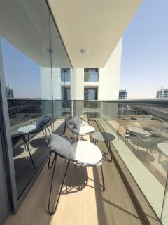 Nasma Luxury Stays - Calming Blues Stylish 1BR in Hayat Island - Ra’s al-Chaima - 3