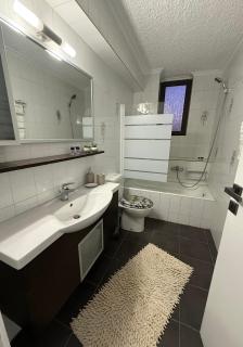Exclusive Penthouse Apt, at Glyfada Marina & Beach - Atene - 1