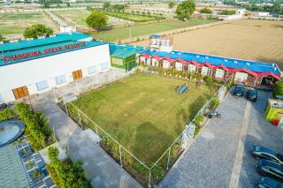 Chandrika Green Resort - Vrindāvan - 1