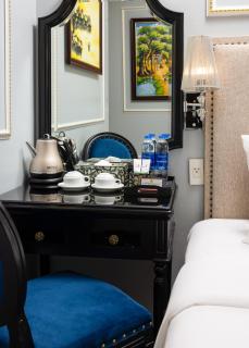Golden Legend Boutique Hotel - 3