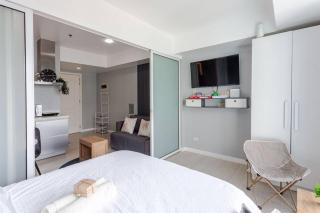 Cee Staycation in the City - Azure Maui Penthouse - Manila - 6