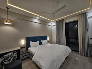 Celestia hotel - - 4