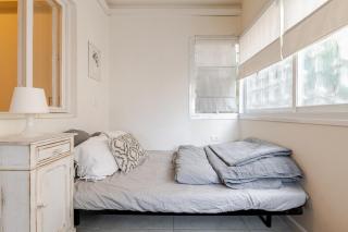 Cozy 2BR Apartment in Haifa Walk to Bahai Gardens - 5
