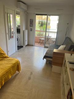 Condo in a private residence with pool - Nice - 4