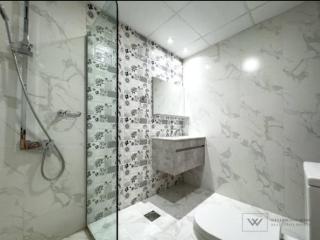 Huge luxurious 1 bedroom - 6