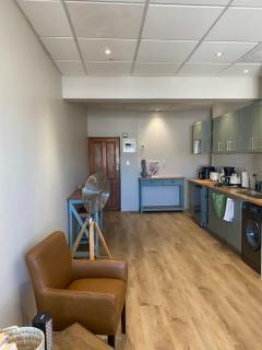 Pistachio - Paarl - Self Catering Apartment - 9