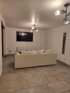 4 Guests - Bbq - Parking - Garden - Bolton - 9
