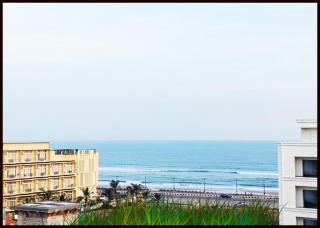 SEA VIEW HOTEL New BR Puri, Near Temple & Sea beach, Spacious and Fully Air Conditioned Rooms with BREAKFAST wifi, Restaurant and Parking - BEST HOTEL IN PURI - Puri - 0