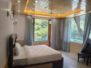 Tirthan lalit inn - Jāmb - 4