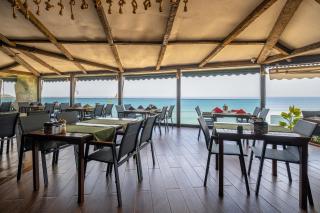 Tropic Beach Club & Resort - Side - Side - 3