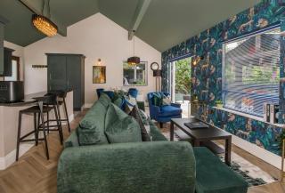 Oakwood Lodges with Hot tubs - Skipwith - 4