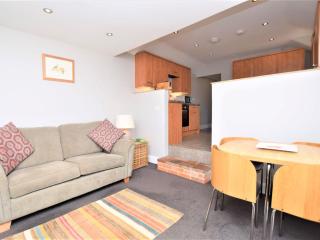 1 Bed in Cley NCC04 - Cley next the Sea - 2