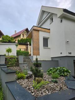 Dom pri jazere - Kostolná Ves - 0