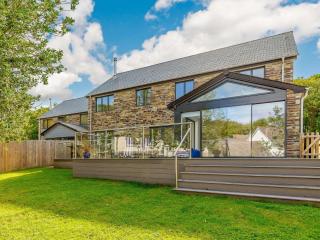 4 Bed in Bude 89355 - Poughill - 0