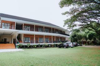 Saung Dolken Syariah Resort & Hotel - Sukaraja - 0