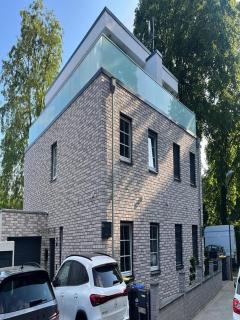 E02 Haus mit Parkplatz am Schloss Horst - - 3