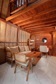 Luh Adi Villa 1, Balinese Wooden House in Uluwatu - 1