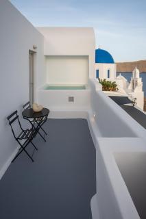 Three Domes Oia - an Iconic Collection - 9