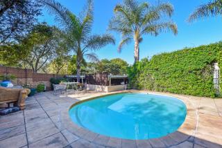 Spacious 1-Bedroom Cottage in Bryanston - Joanesburgo - 0
