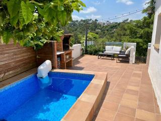 Nature Oasis near Barcelona with swimming pool Parties not allowed - Sant Cugat del Vallès - 0