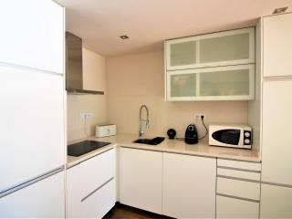 Apartamento Tranquilo en Rosas con Piscina, Parking y Cerca de la Playa de la Rubina - ES-258-86 - 1